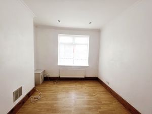 Dining area- click for photo gallery
